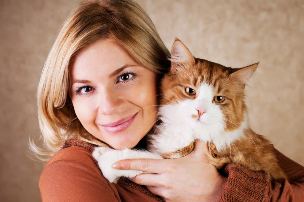 How do you tell if your cat loves you?